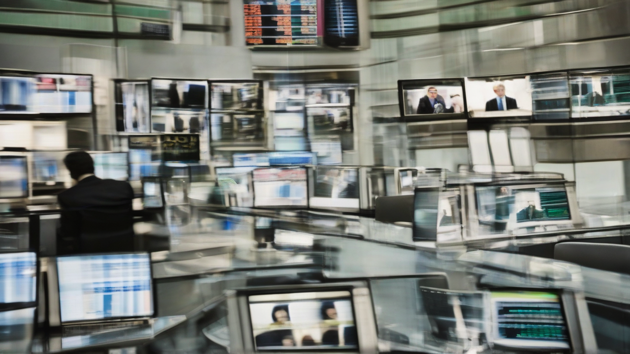 Lawmaker Criticizes US Iran Strategy